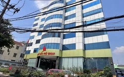 Ngân hàng siết nợ hàng trăm sổ đỏ