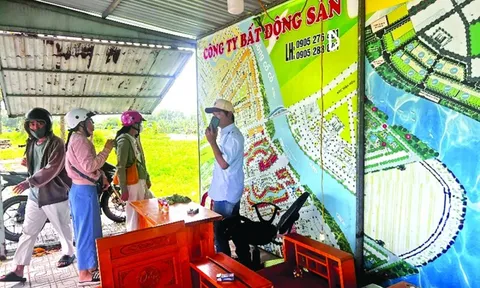 Bất động sản miền Trung bất ổn sau “cơn sốt”