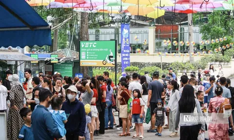 Hà Nội đón hơn 875.000 lượt khách, thu về trên 3.000 tỷ đồng sau 5 ngày nghỉ lễ