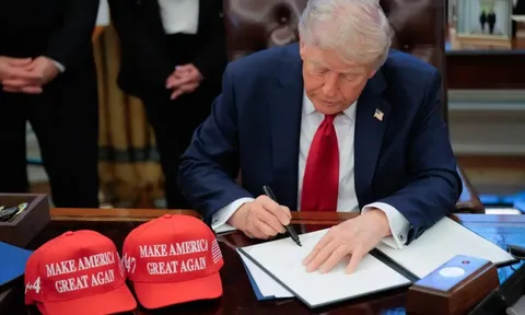 Ông Trump muốn áp thuế ngay lập tức phim sản xuất bên ngoài nước Mỹ để 'cứu Hollywood khỏi cái chết rất nhanh'
