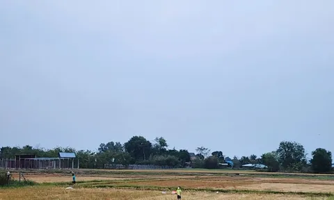 Tiền chuyển mục đích sử dụng đất quá cao, người dân như mua đất lần 2