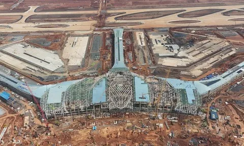 Kiểm tra dự án sân bay Long Thành, Bộ trưởng Xây dựng chỉ đạo "nóng"