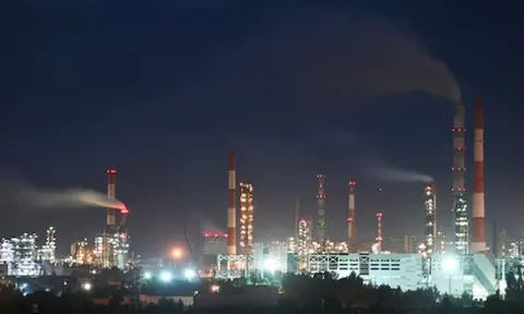 Giữ lời hứa ‘giải cứu’ dầu Nga, quốc gia BRICS mua hàng kỷ lục: Nhập khẩu 1,8 triệu thùng dầu mỗi ngày, nhu cầu chưa có dấu hiệu suy giảm