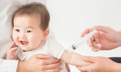 Phấn đấu đến 2030 làm chủ được công nghệ sản xuất 15 loại vắc xin cho tiêm chủng