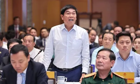 Gặp Thủ tướng, tỷ phú Trần Đình Long nói về dự án là thời cơ nghìn năm, kiến nghị thay đổi một việc