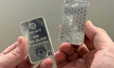 Giá bạc thỏi trong nước bật tăng mạnh gần 4%
