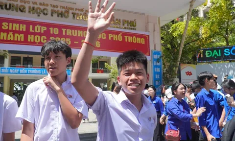 Thí sinh Đà Nẵng cười tươi với đề Văn đậm yếu tố gia đình