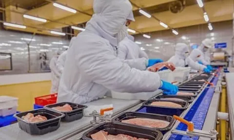 Người Việt ăn gần 4 triệu tấn thịt heo, thị trường khổng lồ nằm trong tay ai?