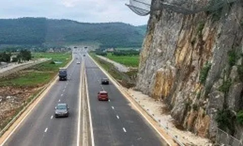 Nóng rẫy cuộc đua mở rộng cao tốc Bắc - Nam phía Đông