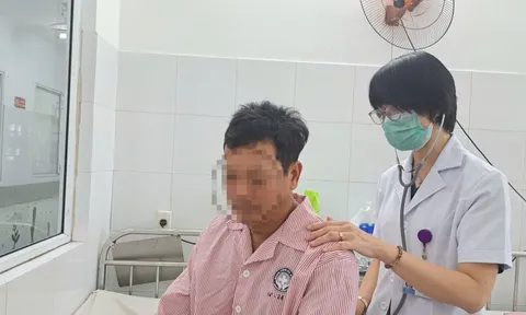 Hy hữu người đàn ông hóc xương cá suốt 5 tháng