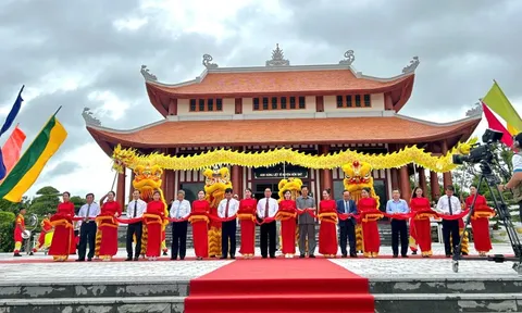 Kiên Giang khánh thành Đền tưởng niệm anh hùng liệt sĩ huyện Hòn Đất