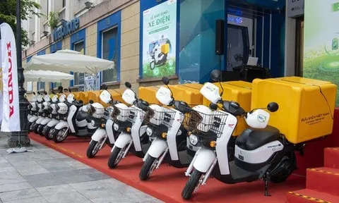 Honda bàn giao 205 xe máy điện Benly e: cho Việt Nam Post