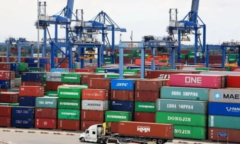Vận tải, logistic của TP HCM sẽ bùng nổ sau sáp nhập?