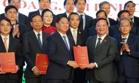 Chủ tịch Khánh Hòa kêu gọi nhà đầu tư cùng viết nên chương mới đầy hứa hẹn