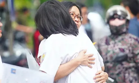 Đề tiếng Anh tốt nghiệp khó như thi IELTS: Học sinh ‘khóc thét’, chuyên gia nói gì?