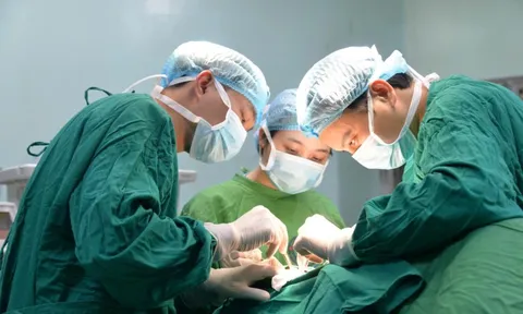 Cảnh báo biến chứng từ một ca tiểu phẫu tưởng đơn giản