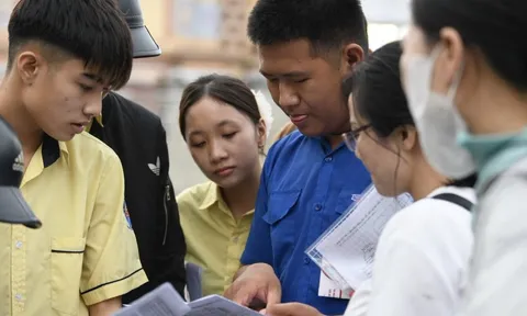 Đề thi Tốt nghiệp THPT khó 'bất thường': Có đảm bảo công bằng cho học sinh?