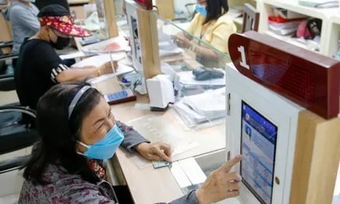 Cán bộ phản ánh 'không được về hưu trước tuổi', Bộ Nội vụ nói gì?