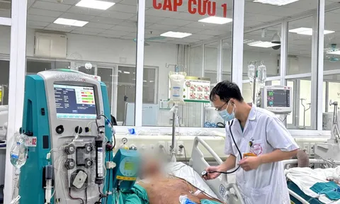 Nam thanh niên nguy kịch sau 3 ngày ăn tiết canh
