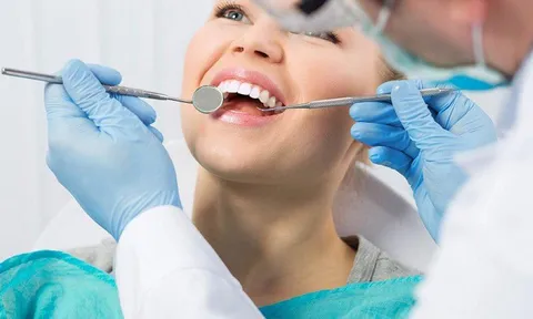 Răng khôn 'mọc dại': Khi nào thì bắt buộc phải nhổ?