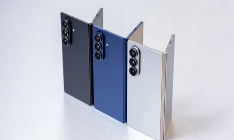 Samsung Galaxy Z Fold7 ra mắt: Mỏng, nhẹ hơn bao giờ hết, giá từ 46,99 triệu đồng