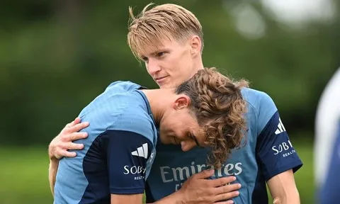 Arsenal công bố đội hình huấn luyện trước mùa giải với nhiều bất ngờ lớn