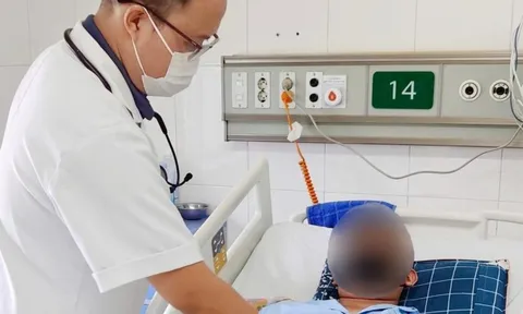 Dịch sốt xuất huyết diễn biến phức tạp, ca mắc tăng