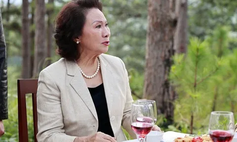 NSND Minh Đức ở tuổi 82: Người đàn bà quyền lực nhất trong "Mặt trời lạnh"