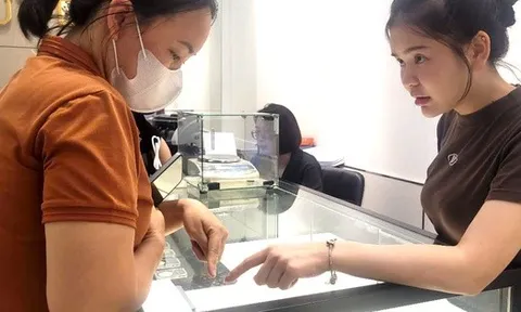 Bạc thỏi và bạc miếng "sốt giá", xuất hiện nhiều nhà đầu tư mới