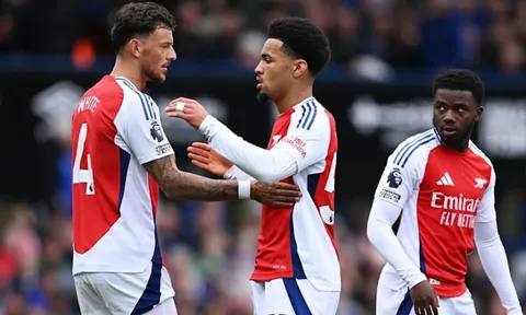 Sau loạt bom tấn, Arsenal giữ chân thành công tài năng trẻ