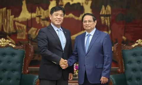 Gặp Tập đoàn tạo gần 100.000 việc làm ở VN, Thủ tướng đề nghị triển khai siêu dự án 4,2 tỷ USD tại Hà Nội