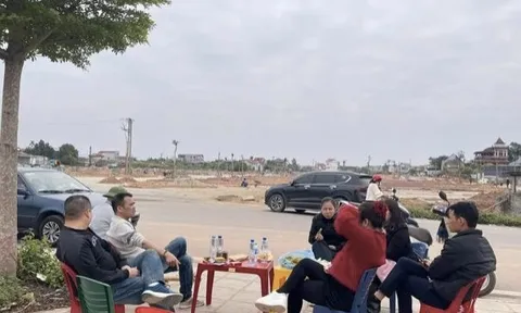 Bát nháo đào tạo môi giới bất động sản: Nguy cơ môi giới không chuyên “thổi giá” gây sốt ảo thị trường