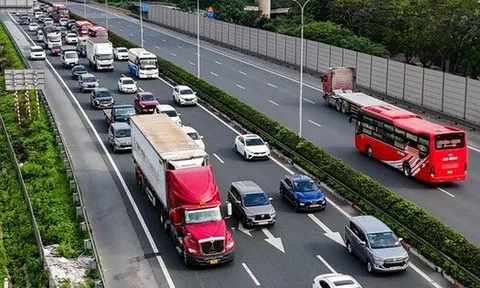 Bộ Công an đề xuất bỏ quy định chỉ được lái xe 48 giờ mỗi tuần