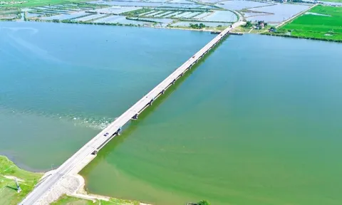 Vì sao Huế điều chỉnh thời gian sửa chữa đập ngăn mặn giữ ngọt lớn nhất Đông Nam Á?