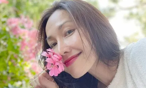 "Út Ráng" Kim Hiền: Tuổi 43 nhan sắc trẻ trung, cuộc sống hạnh phúc bình yên nơi trời Tây
