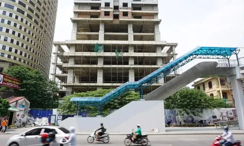 Giá nhà đất 'đu đỉnh' bất chấp áp lực đáo hạn trái phiếu