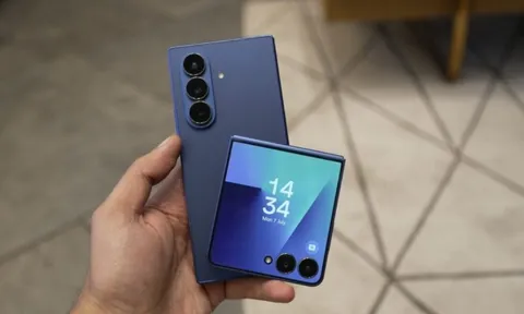 Điện thoại gập Samsung "thất sủng", Apple sắp ra mắt iPhone gập